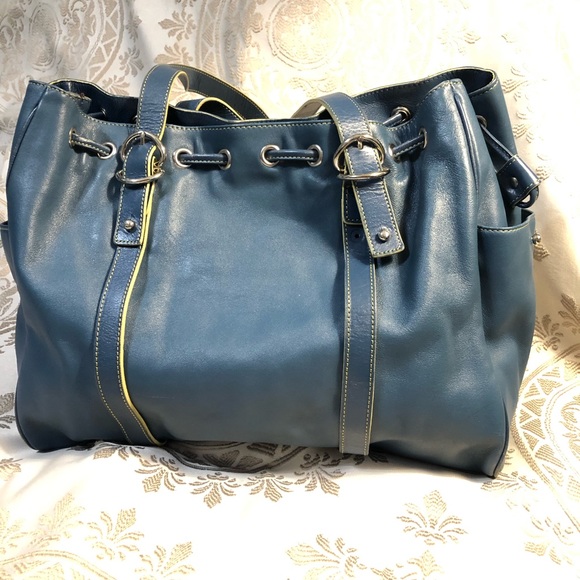 Kenneth Cole Handbags - Kenneth Cole Blue Leather Carry-all Tote